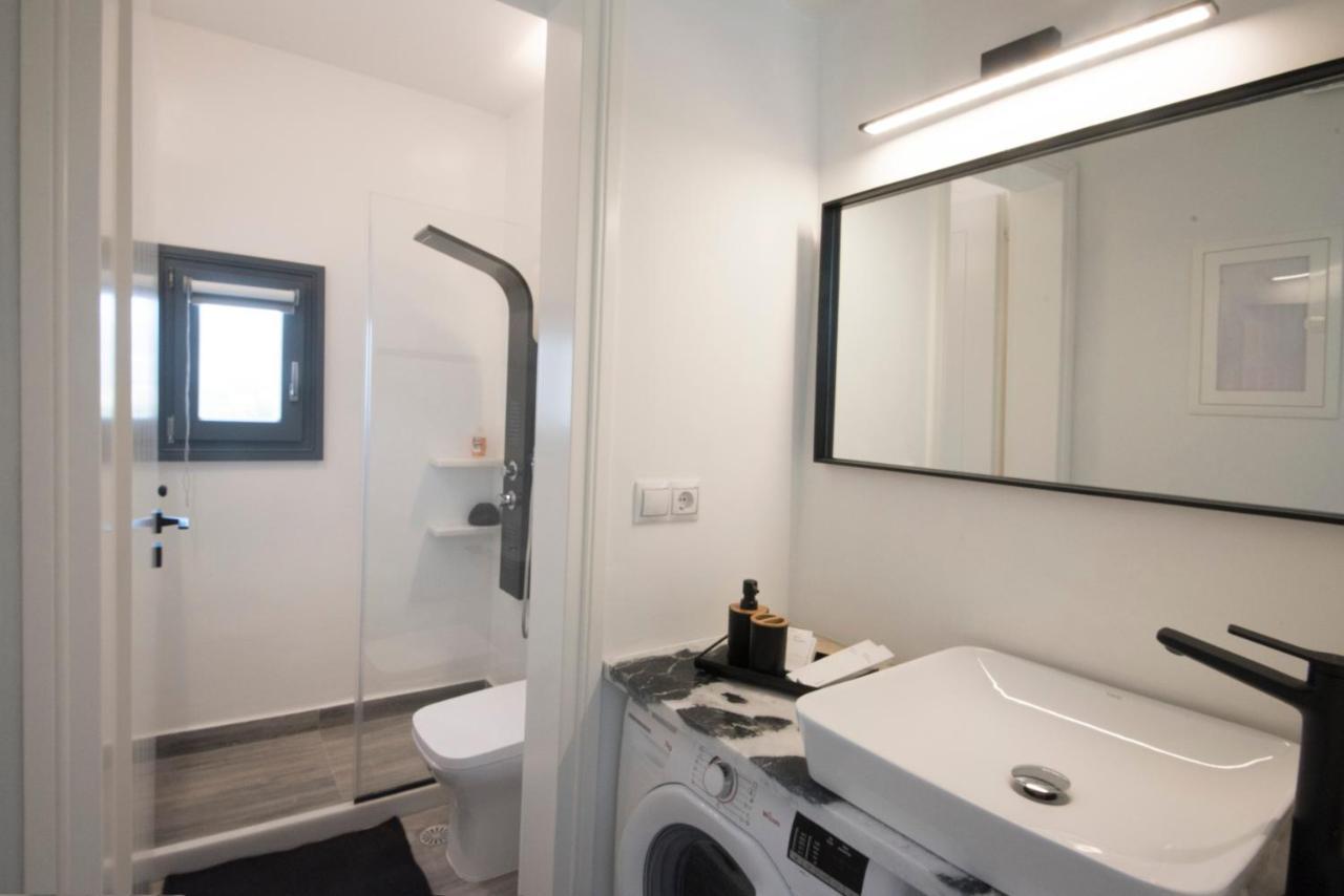 White New 1Bd House With Private Jacuzzi In Isterni Villa Isterni  Kültér fotó